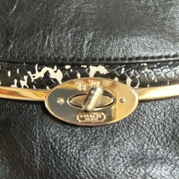 Coach Madison Sadie Flap Crossbody Satchel and Wallet in Two Tone Python - Picture 3 of 16